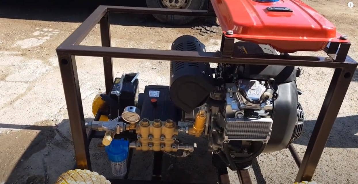 Бензиновая мойка высокого давления 500 бар, 30 л.с. (мойка фасада/крыш + очистка от старой краски) Моечное оборудование под ключ Бензиновая мойка высокого давления 500 бар, 30 л.с. (мойка фасада/крыш + очистка от старой краски)