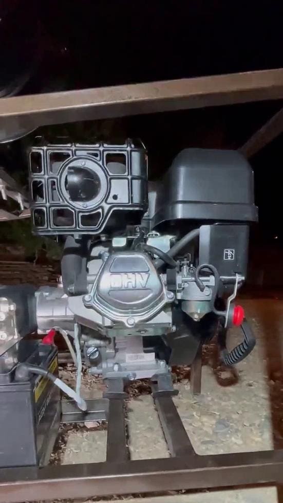 Бензиновая мойка высокого давления 250 бар (ДВС 15 л.с.) Моечное оборудование под ключ 5 Бензиновая мойка высокого давления 250 бар (ДВС 15 л.с.) 5