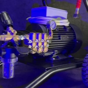 Установка высокого давления 200 бар для мойки грузовой техники + прочистка канализации 2